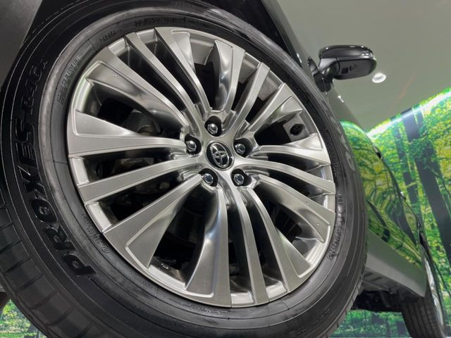 �y����19�C���`�A���~�z�C�[���z�O�ςɃ}�b�`���������A���~�z�C�[���𑕒����Ă���܂��B�e��ЊO�A���~�z�C�[����A�X�^�b�h���X�^�C�����戵�����Ă���܂��B���񂲑��k����������