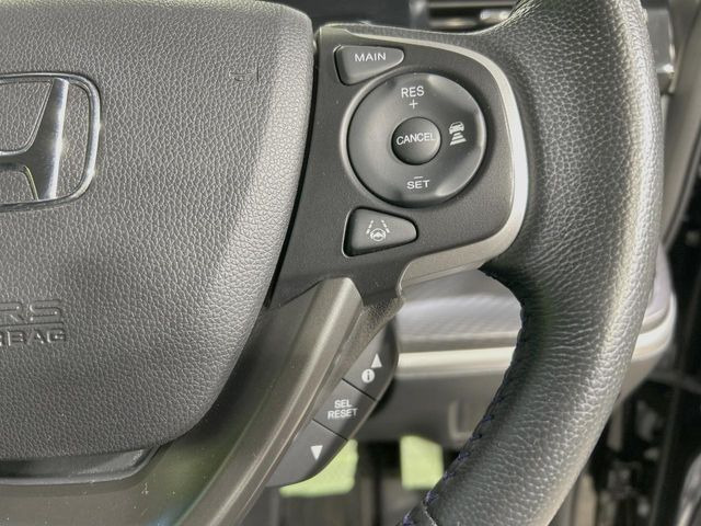 �y�A�_�v�e�B�u�N���[�Y�R���g���[���z�������H�ł̒��������s���y��!!�����ő��x��ۂN���[�Y�R���g���[�����A�Փˌy���V�X�e���ƘA�g���A�O���̎ԗ������m���ĎԊԂ�ۂ悤�ɑ��x���߂��Ă���܂�!!