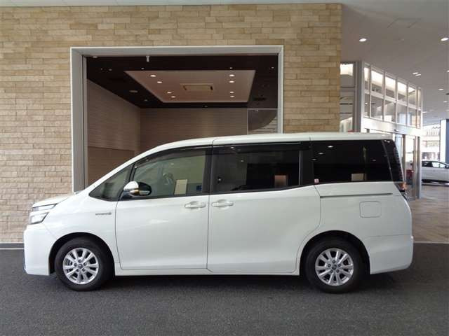 ヴォクシー1.8 ハイブリッド V