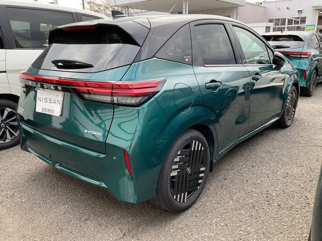 ノートオーラ1.2 G レザーエディション