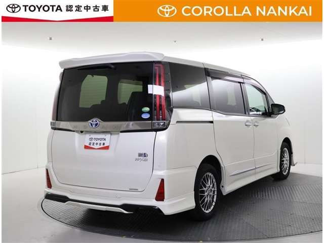 ノア1.8 ハイブリッド Si W×B II