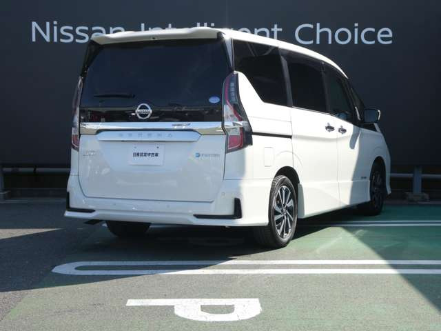 セレナ1.2 e-POWER ハイウェイスターV