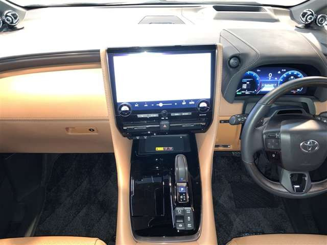 ヴェルファイアハイブリッド 2.5 Z プレミア E-Four 4WD