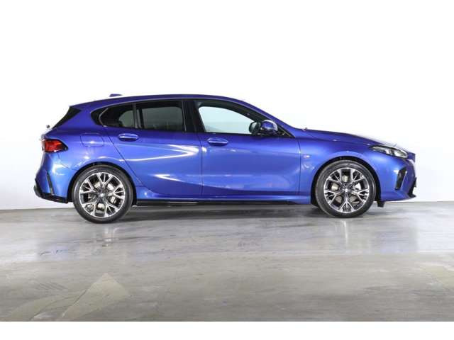 1シリーズ120d Mスポーツ