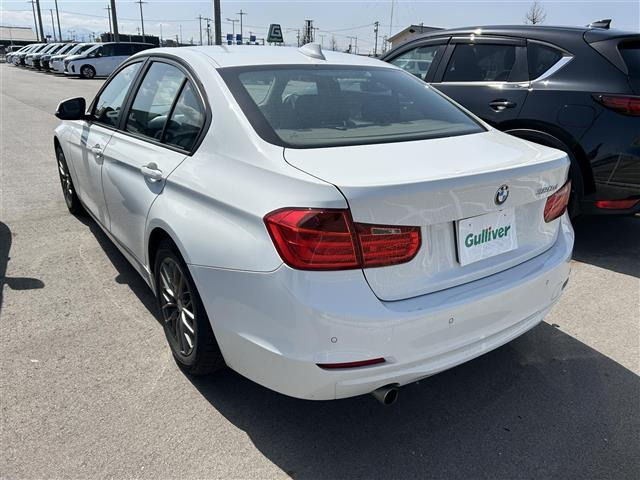 3シリーズセダン320d