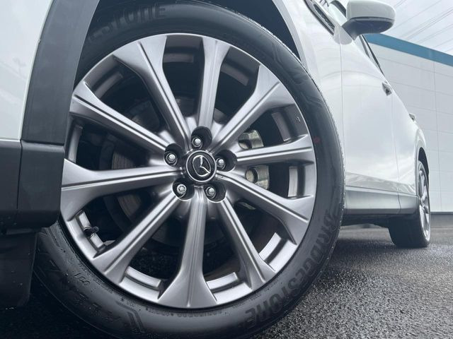 �y����20�C���`�A���~�z�C�[���z�O�ςɃ}�b�`���������A���~�z�C�[���𑕒����Ă���܂��B�e��ЊO�A���~�z�C�[����A�X�^�b�h���X�^�C�����戵�����Ă���܂��B���񂲑��k����������