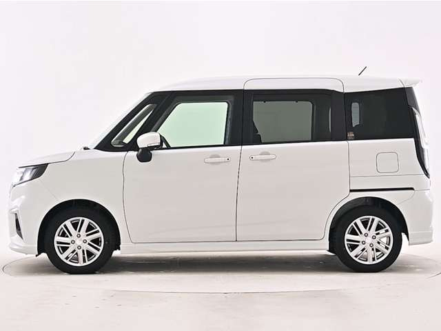 デリカD:21.2 ハイブリッド MZ 全方位カメラパッケージ 4WD