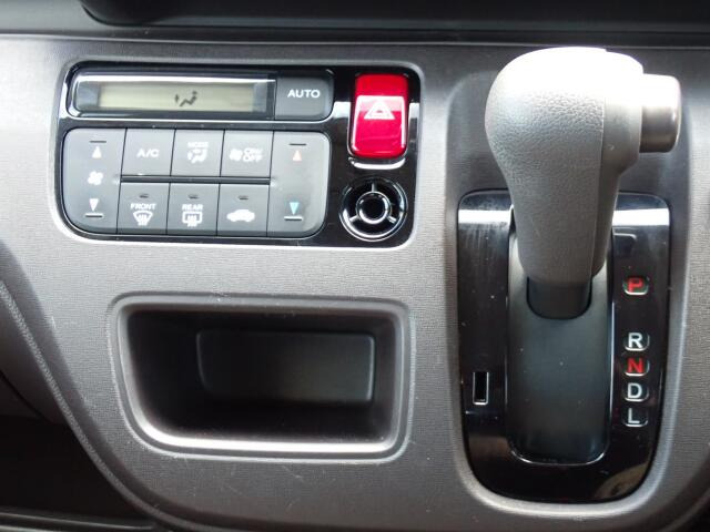 �V�t�g�ƃG�A�R���ł��B�I�[�g�G�A�R�������B���x�ݒ肪�o���āA�������K�ł���B