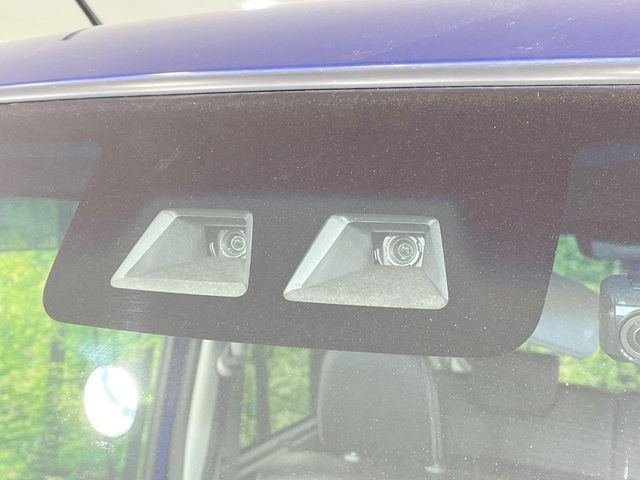 �y�X�}�[�g�A�V�X�g�z���s���ɑO���̎ԗ�����F�����A�Փ˂������Ȏ��͌x��ƃu���[�L�ŏՓˉ���Ɣ�Q�y�����A�V�X�g�B�����S�Ƀh���C�u�����y���݂��������܂��B