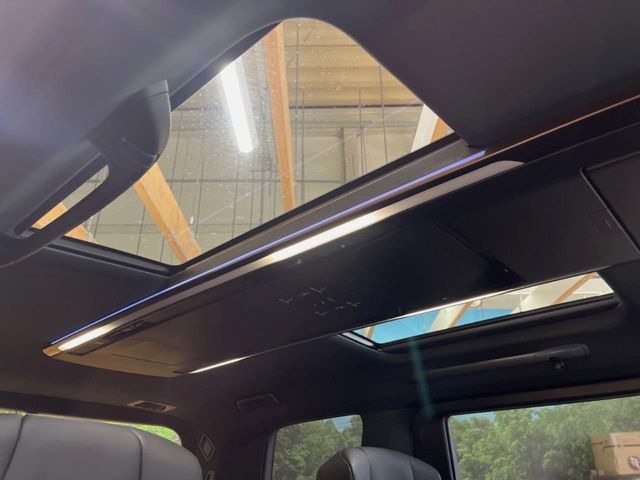 �y���E�Ɨ����[�����[�t�z2��ڍ��E�Ȃɂ��ꂼ��z�u���ꂽ�K���X���[�t!�������ɍ��킹�ĕБ������V�F�[�h��߂邱�Ƃ��\�ł�!