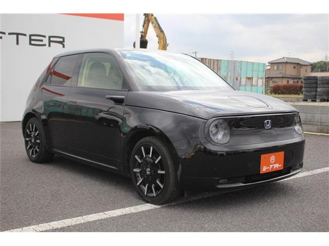 こだわりがあってなかなか気に入ったお車がないそこのお客様!全国のオークションからピッタリの1台を探すことが可能です。ぜひ一度お問い合わせください。