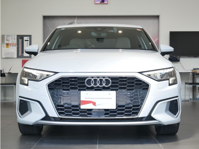 A3セダン30 TFSI アドバンスド