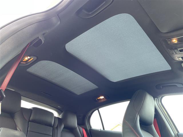 GLAクラスAMG GLA45 4マチック 4WD