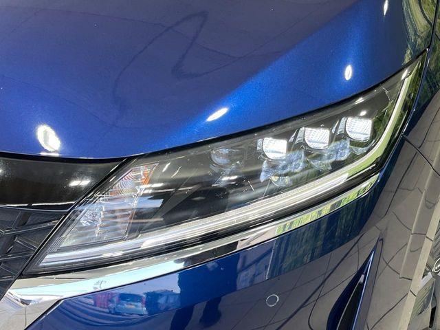 �yLED�w�b�h���C�g�z���V����ԑ��s�����ǍD�Ȏ��E���m�ۂ����S���ĉ^�]�ł��鍂�P�xLED�w�b�h���C�g�𑕔�!�_�����x�������A����d�͂��}�����Ă��܂��B