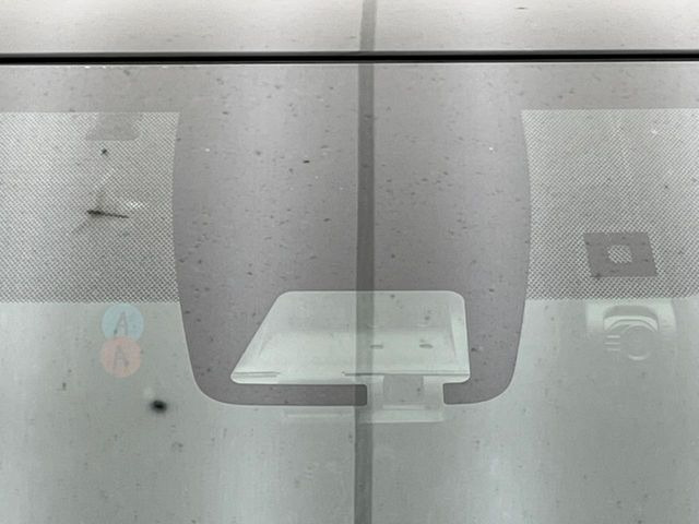 �y�g���^�Z�[�t�e�B�Z���X�z���s���ɑO���̎ԗ�����F�����A�Փ˂������Ȏ��͌x��ƃu���[�L�ŏՓˉ���Ɣ�Q�y�����A�V�X�g�B�����S�Ƀh���C�u�����y���݂��������܂��B