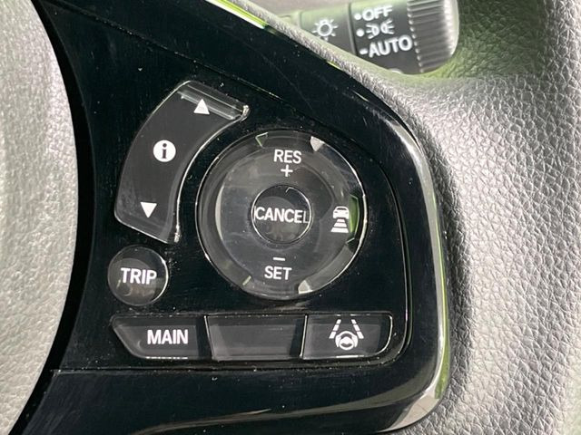 �y�A�_�v�e�B�u�N���[�Y�R���g���[���z�������H�ł̒��������s���y��!!�����ő��x��ۂN���[�Y�R���g���[�����A�Փˌy���V�X�e���ƘA�g���A�O���̎ԗ������m���ĎԊԂ�ۂ悤�ɑ��x���߂��Ă���܂�!!