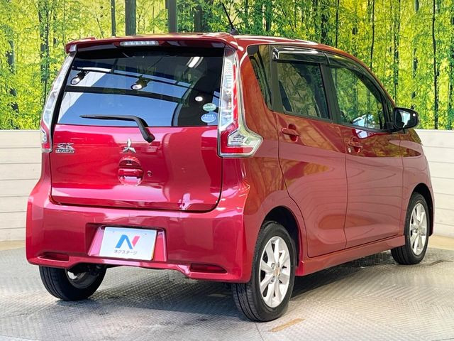 ☆全国のネクステージからお取り寄せが可能※!遠方の店舗に展示してあるクルマが気になる場合も、最寄りの店舗でご覧いただくことが可能です!是非私たちに要望をお聞かせください!※別途費用