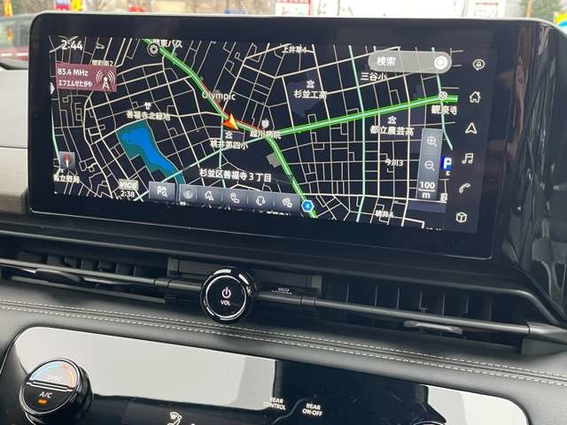 セレナ1.4 e-POWER ハイウェイスターV