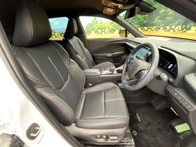 �y�����烌�U�[�V�[�g�z����̂ӂ���肪�e�ՂŃ����e�i���X�����ȒP�ȁA�@�\���ɗD��鍇����v���̗p�����㎿�ȃV�[�g�ł��B����S�n���悭�A���������ӂ��S�n�ǂ��ԓ���Ԃ����o���Ă���܂��B