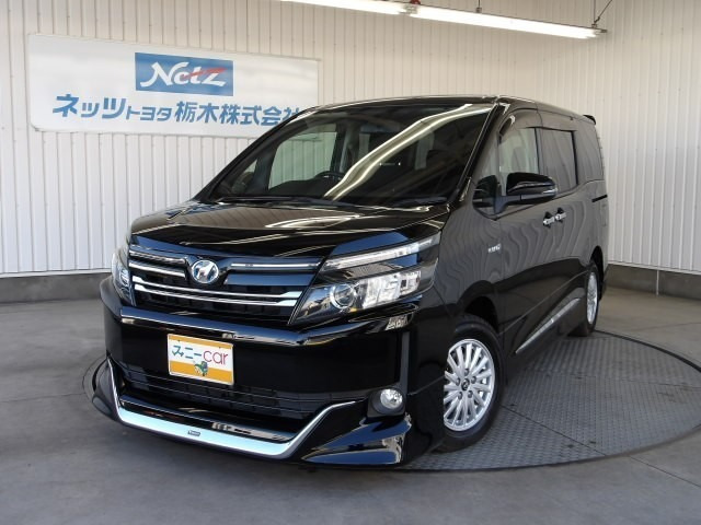 ヴォクシー1.8 ハイブリッド V