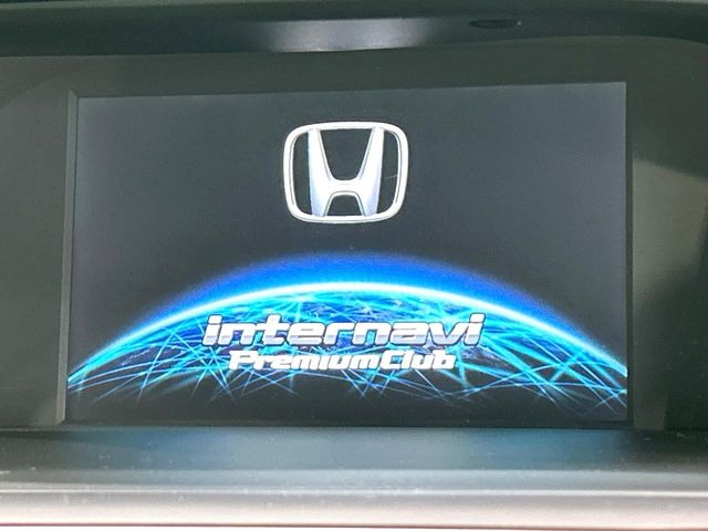 【純正ナビ】人気の純正ナビを装備。オーディオ機能も充実しており、Bluetooth接続すればお持ちのスマホやMP3プレイヤーの音楽を再生可能!毎日の運転がさらに楽しくなります!!