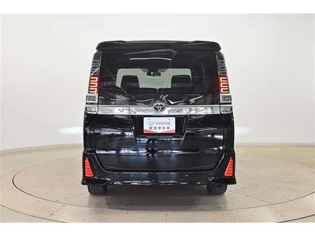 ヴォクシー2.0 ZS 煌III