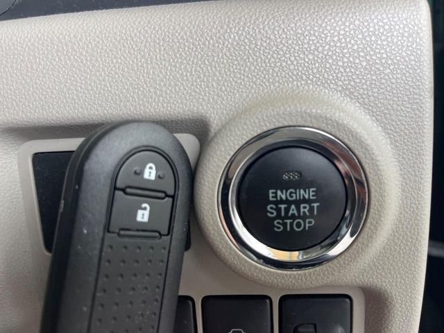 �y�L�[�t���[�V�X�e���z�J�o����|�P�b�g�ɓ��ꂽ�܂܂ł��h�A�̎{���E�������\�ȃX�}�[�g�L�[�𑕔��B�G���W���̃I���E�I�t�����J�M�����o���K�v����������Ƃ��Ă��֗��ł���