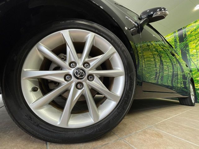 �y����17�C���`�A���~�z�C�[���z�O�ςɃ}�b�`���������A���~�z�C�[���𑕒����Ă���܂��B�e��ЊO�A���~�z�C�[����A�X�^�b�h���X�^�C�����戵�����Ă���܂��B���񂲑��k����������