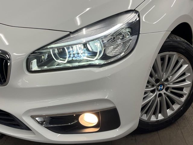 ��LED�w�b�h���C�g:��ԑ��s�����ǍD�Ȏ��E���m�ۂ����S���ĉ^�]�ł��鍂�P�xLED�w�b�h���C�g�𑕔�!�_�����x�������A����d�͂��}�����Ă��܂��B