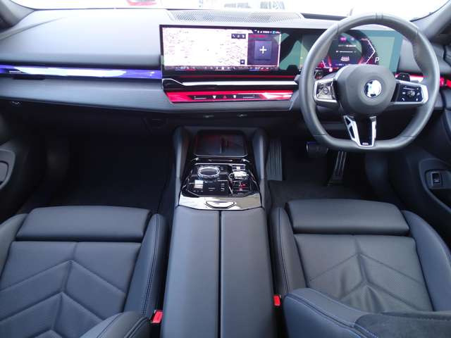 5シリーズセダン523d xドライブ Mスポーツ 4WD