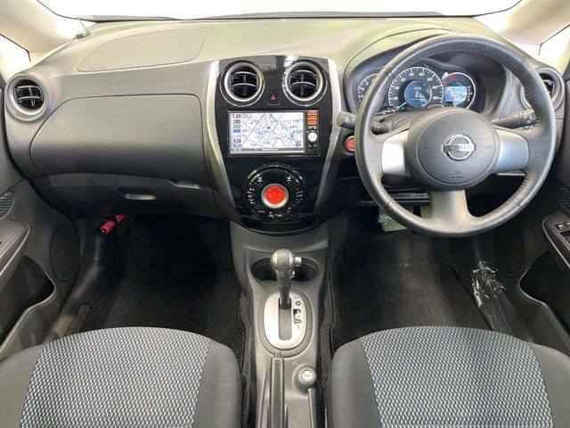 ノート1.2 X エアロスタイル