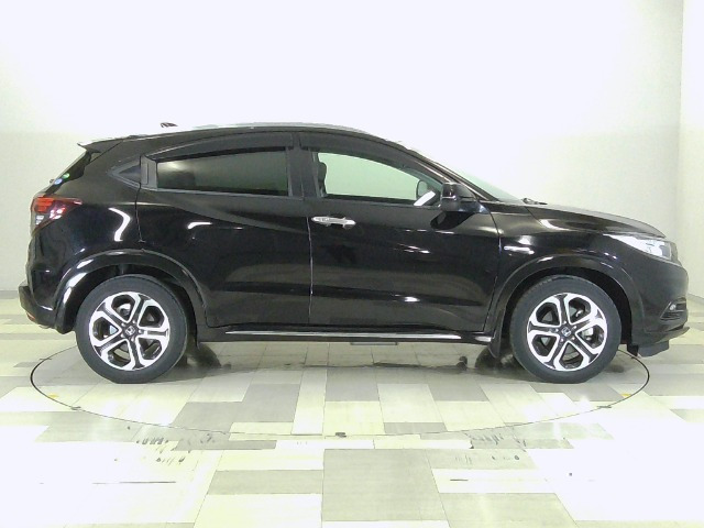 ヴェゼル1.5 ハイブリッド Z ホンダセンシング 4WD