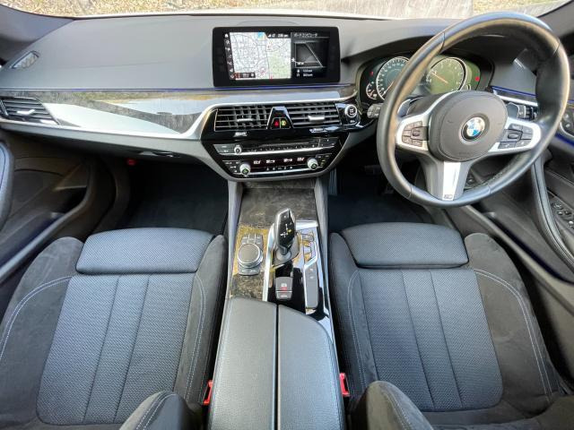 5シリーズツーリング523i Mスポーツ