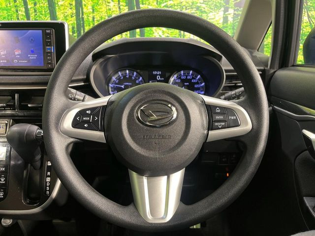 �y�X�e�A�����O�X�C�b�`�z�^�]���A�O������ڐ������炷���ƂȂ��A�I�[�f�B�I���̑��삪�\�ȕ֗��@�\!���S&���K�ȃh���C�u�����o���Ă���܂���