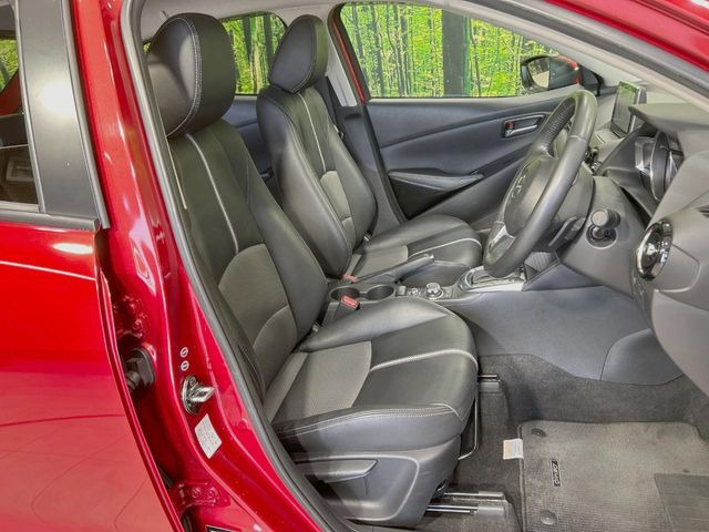 �y���烌�U�[�V�[�g�z����̂ӂ���肪�e�ՂŃ����e�i���X�����ȒP�ȁA�@�\���ɗD��鍇����v���̗p�����㎿�ȃV�[�g�ł��B����S�n���悭�A���������ӂ��S�n�ǂ��ԓ���Ԃ����o���Ă���܂��B