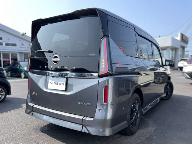セレナ1.4 e-POWER ハイウェイスターV チェアキャブ スロープタイプ 車いす1名セカンド仕様