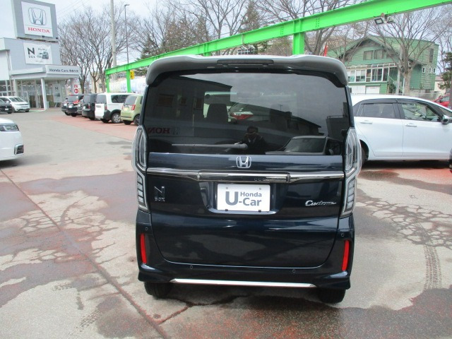 N-BOXカスタムL ターボ 4WD