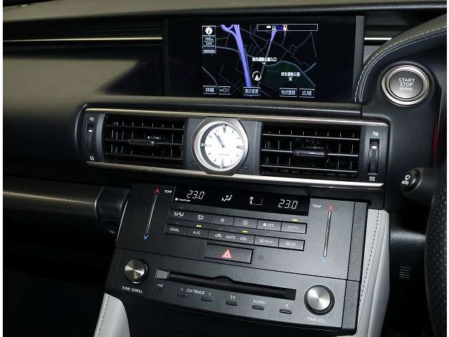 RC200t Fスポーツ