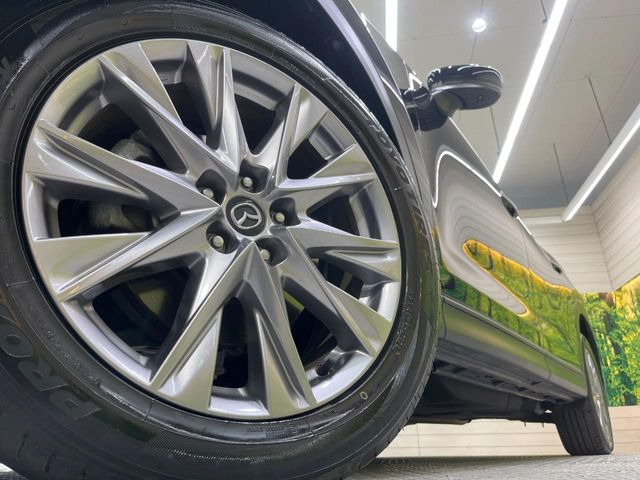 �y�����A���~�z�C�[���z�O�ςɃ}�b�`���������A���~�z�C�[���𑕒����Ă���܂��B�e��ЊO�A���~�z�C�[����A�X�^�b�h���X�^�C�����戵�����Ă���܂��B���񂲑��k����������