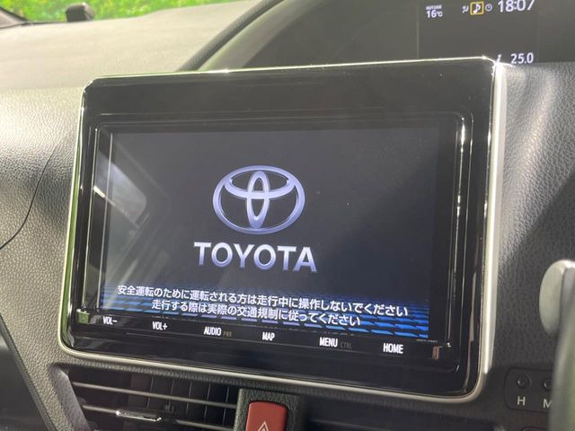 �y�����i�r�z�l�C�̏����i�r�𑕔����Ă���܂��B�i�r�̎g���₷���͂������A�I�[�f�B�I�@�\���[��!�L�����v�◷�s�͂������A�ʋ΂┃�����ȂǕ��i�̃h���C�u���y�����Ȃ�͂���