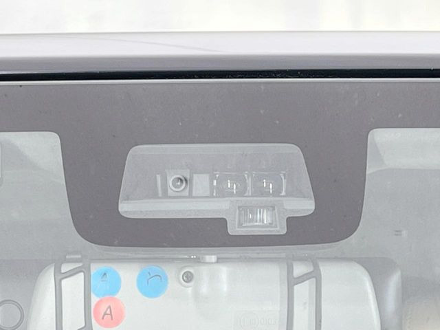 �y�X�Y�L �Z�[�t�e�B�T�|�[�g�z���s���ɑO���̎ԗ�����F�����A�Փ˂������Ȏ��͌x��ƃu���[�L�ŏՓˉ���Ɣ�Q�y�����A�V�X�g�B�����S�Ƀh���C�u�����y���݂��������܂��B