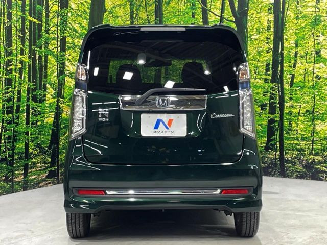 安心の最長10年・走行無制限保証(有償)をご用意。保証内容も充実はもちろん、無料点検&オイル交換や、年中無休の全国・24時間ロードサービスも付帯されておりますのでご安心下さい。