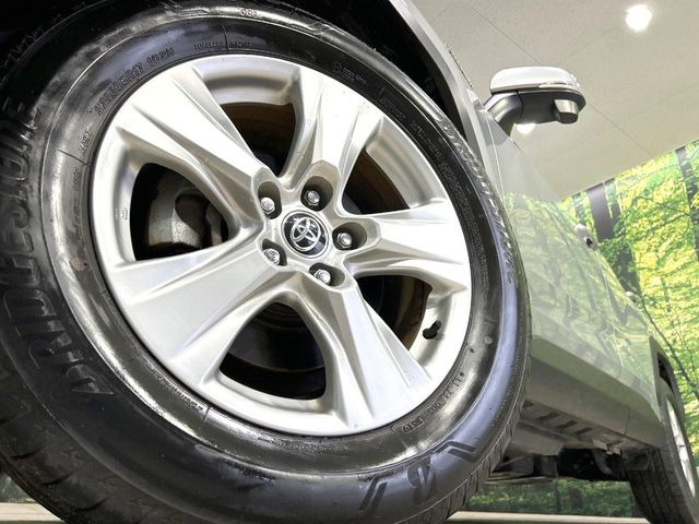 �y����17�C���`�A���~�z�C�[���z�O�ςɃ}�b�`���������A���~�z�C�[���𑕒����Ă���܂��B�e��ЊO�A���~�z�C�[����A�X�^�b�h���X�^�C�����戵�����Ă���܂��B���񂲑��k����������