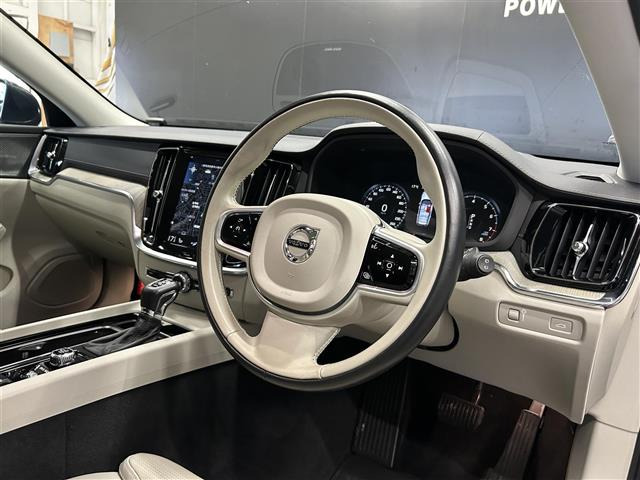 V60T5 インスクリプション