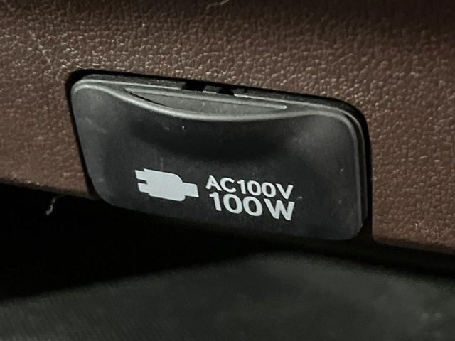 �y�A�N�Z�T���[�R���Z���g�z�L�����v��X�|�[�c�A�A�E�g�h�A�ł̃A�N�e�B�r�e�B�͂������A�ЊQ�E��d�̍ۂɏ����ɂ��Ȃ�AC100V�R���Z���g�𑕔���P�[�^�C��^�u���b�g�A�Q�[���@��̏[�d�ɂ���