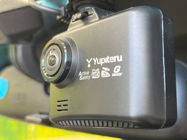 �y�h���C�u���R�[�_�[�z�h���C�u���R�[�_�[����!���s���͂������A������^�]�⎖�̂ɑ��������ہA�f���ŋL�^���A����̃��X�N�ɔ����܂��B���L�^�pSD�J�[�h�͂��q�l�����g�ł��������������K�v������܂��B