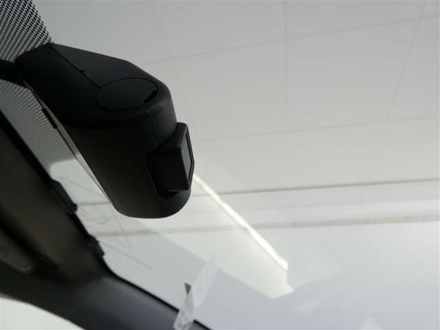 ヴィッツ1.5 ハイブリッド F セーフティ エディションIII