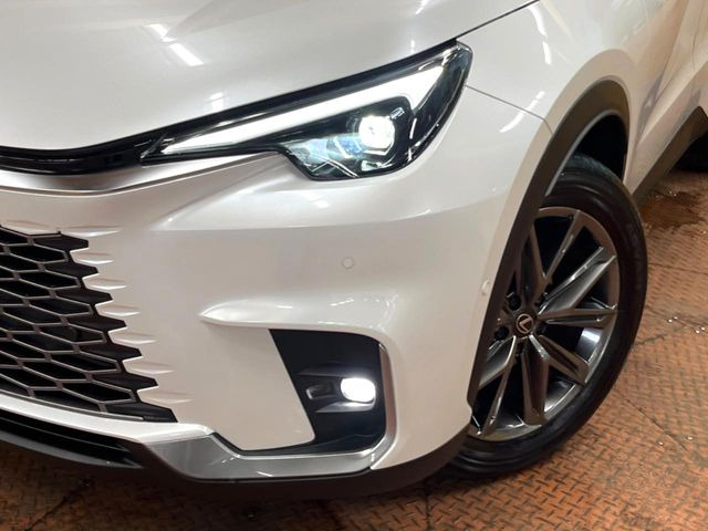 �yLED�w�b�h���C�g�z���V����ԑ��s�����ǍD�Ȏ��E���m�ۂ����S���ĉ^�]�ł��鍂�P�xLED�w�b�h���C�g�𑕔�!�_�����x�������A����d�͂��}�����Ă��܂��B