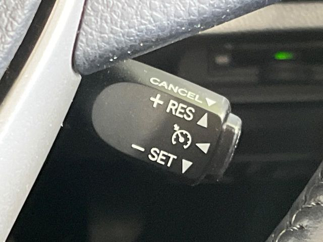 �y�N���[�Y�R���g���[���z�������H�����N���N���s�B�A�N�Z���𗣂��Ă���葬�x�ő��s���ł��A�������^�]���̕��S���y��!�����E�������ȒP�ȃX�C�b�`����Œ����ł��܂��B