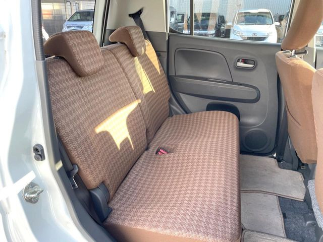 �L�X�Ƃ���2��ڃV�[�g�͋��Z���������A���S�n�����K!�F�B��Ƒ��Ƃ̂��o�����ɂ҂�����ł��B�x�r�[�V�[�g��`���C���h�V�[�g�g�p�������K�ɂ��߂�������������\���ȋ�Ԃ��m�ۂ��Ă��܂��B